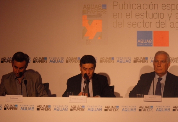 Presidente del Colegio de Ingenieros participó en lanzamiento de la publicación de Aqua Papers